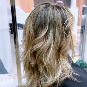 Dolors Innova peluqueria Estilista en Oliva