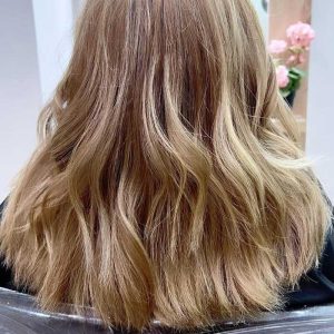 Dolors Innova peluqueria Estilista en Oliva